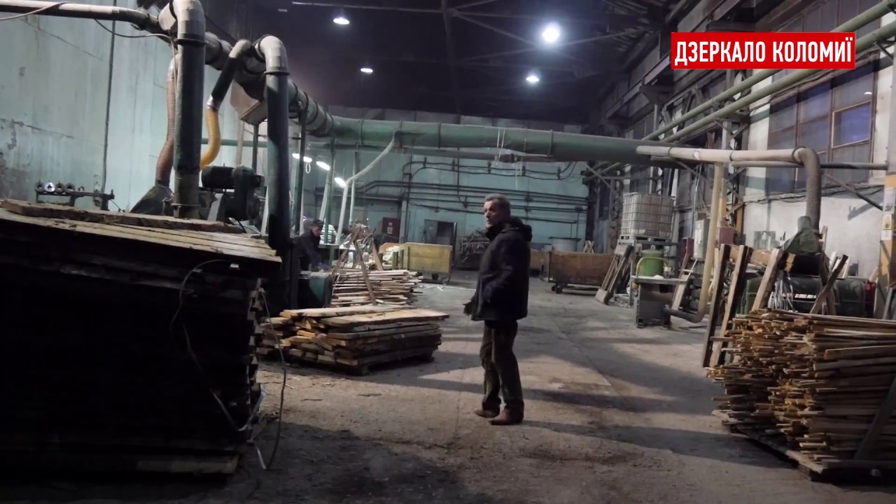 У приміщенні вільної боротьби розпочали ремонт – вихованці займатимуться на сцені