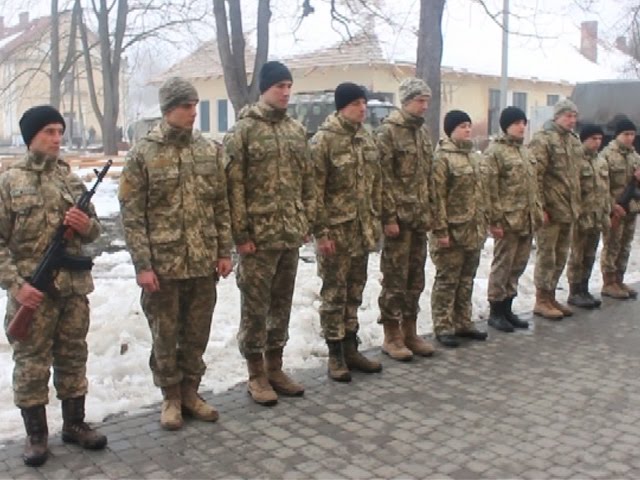 Військові 10-ї гірсько-штурмової бригади склали присягу. ВІДЕО