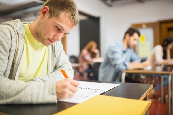 41% випускників зареєстровано на пробне ЗНО