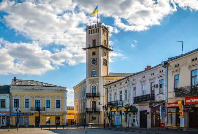 У Коломиї з нагоди відзначення Дня Державного прапора середмістям пройде святкова хода