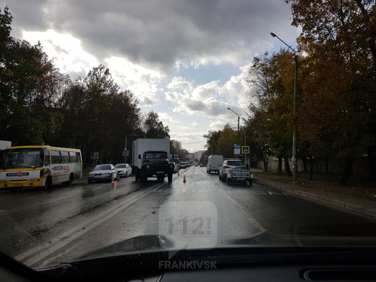 Школяр, якого на Франківщині збила вантажівка, досі без свідомості