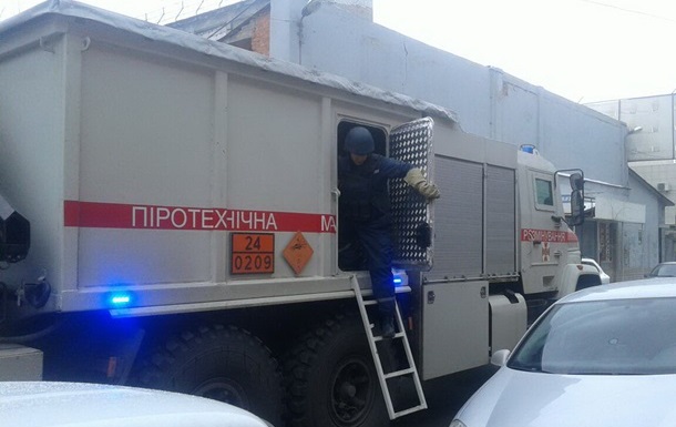 На будівництві багатоквартирного житлового комплексу робочі виявили артилерійський снаряд