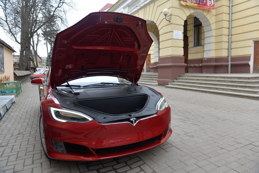 Аренда tesla в спб